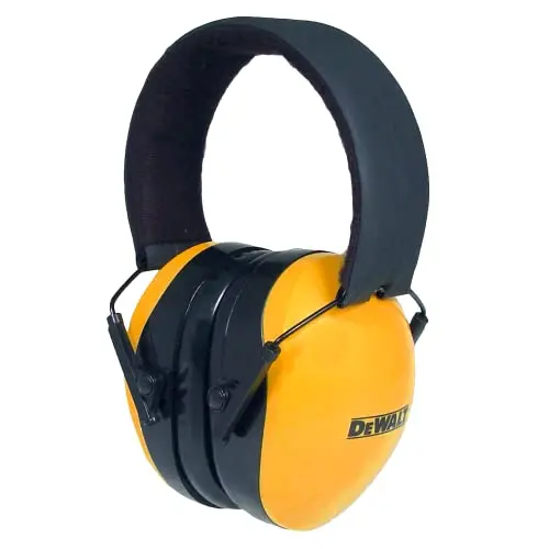 DEWALT DPG62-C safety earmuffs in yellow and black